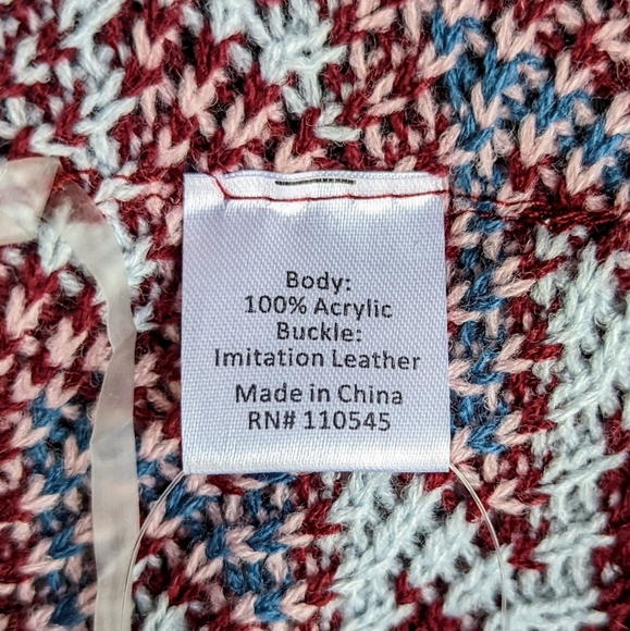 NWT Burgundy Sweater Knit Cape Fringe Topper Toggle Poncho One Size - Picture 6 of 7